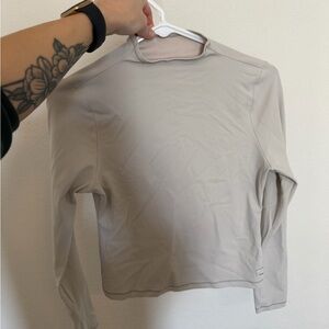 Vuori Women's Long Sleeve Top - Beige